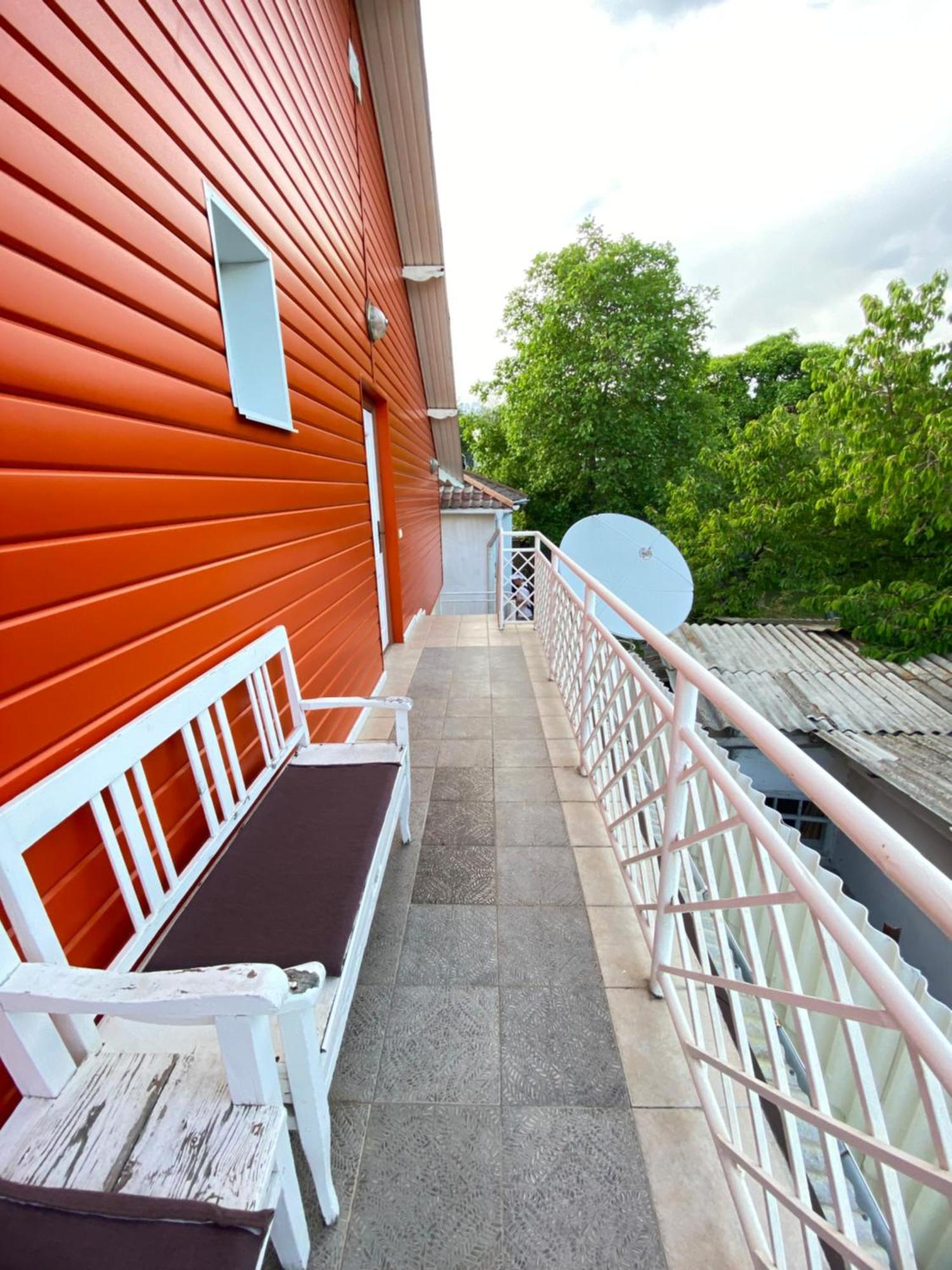 Osobyi Guest House Cholpon-Ata Exterior photo