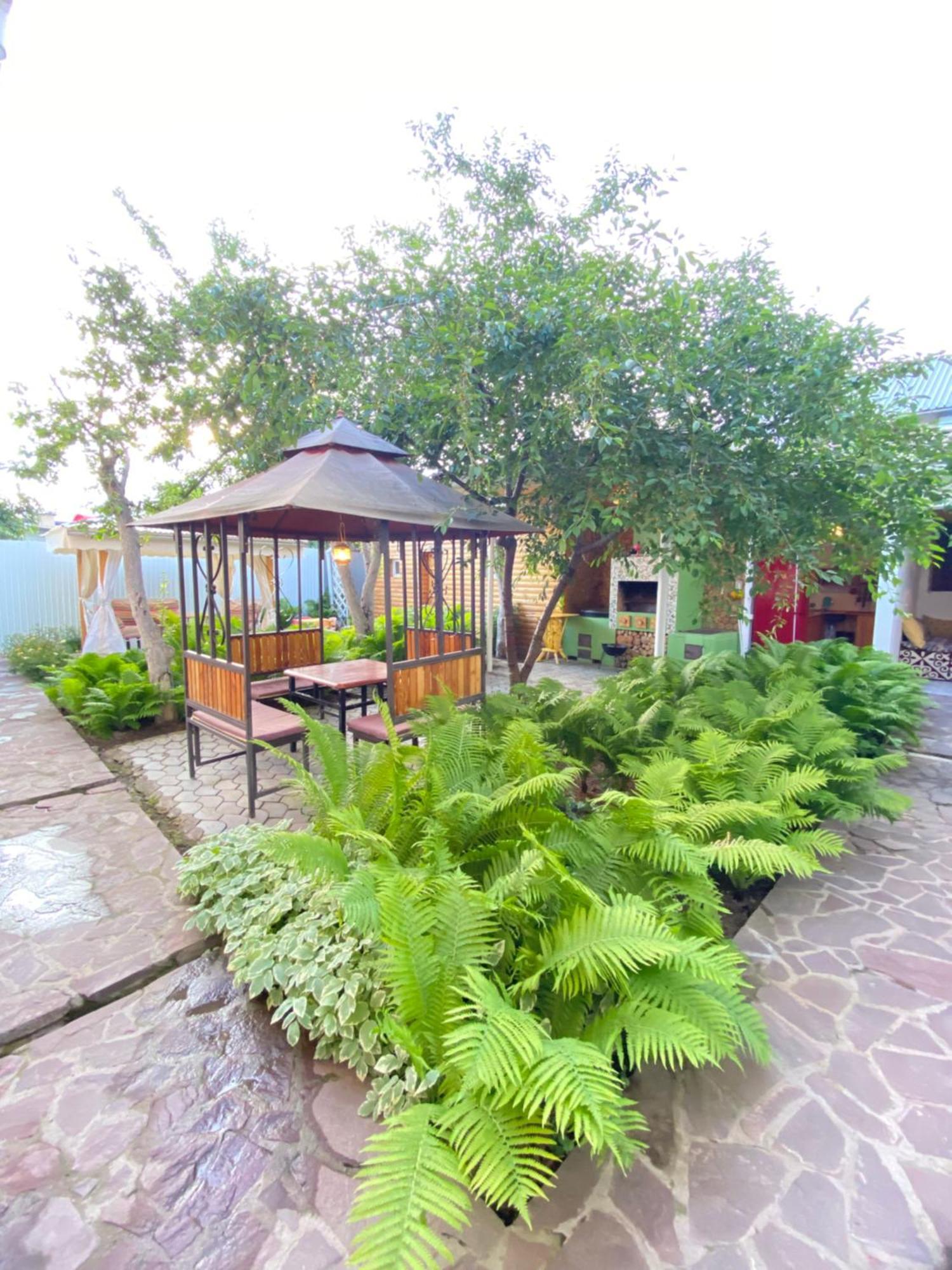 Osobyi Guest House Cholpon-Ata Exterior photo