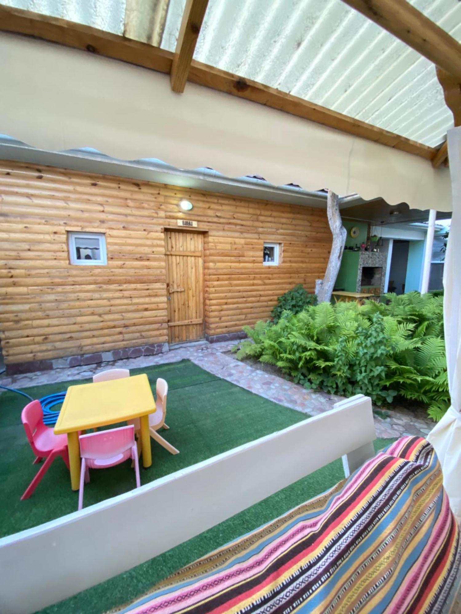 Osobyi Guest House Cholpon-Ata Exterior photo